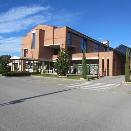 Hotel Le Cerbaie Altopascio Buitenkant foto