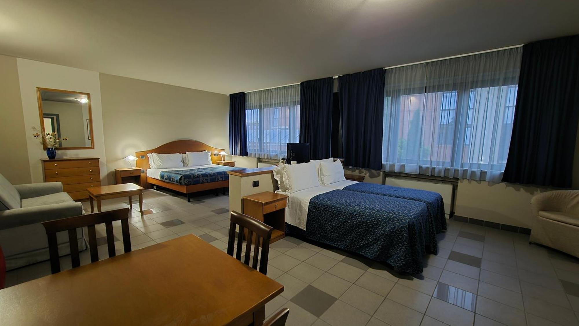Hotel Le Cerbaie Altopascio Buitenkant foto